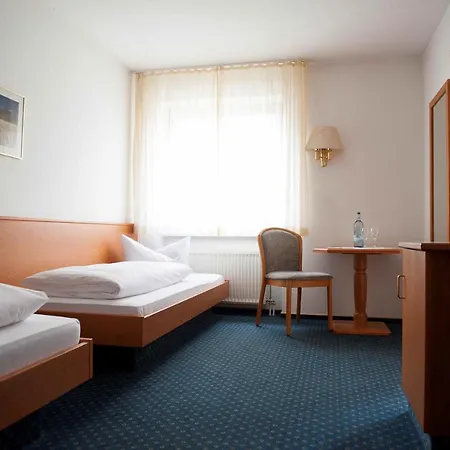 Adler 2* באד וורזאך