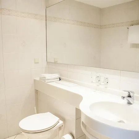 Adler 2* バート・ヴルツァッハ